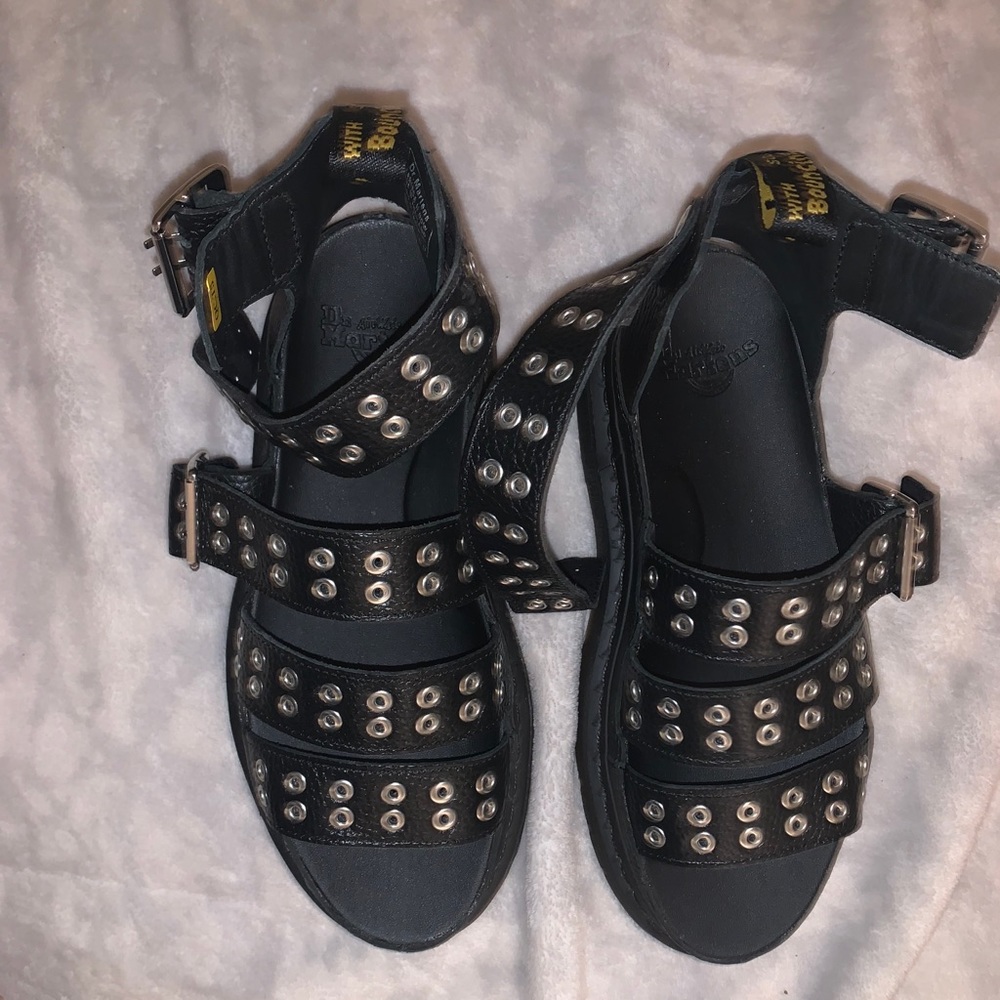 Dr martens Clarisa II hardware platform NWOT